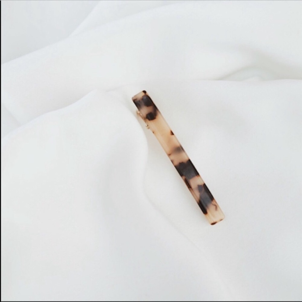 Tortoise Shell Barrette Hair Clip - Picture 3 of 6